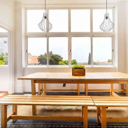 Апартаменты Rato By Hill